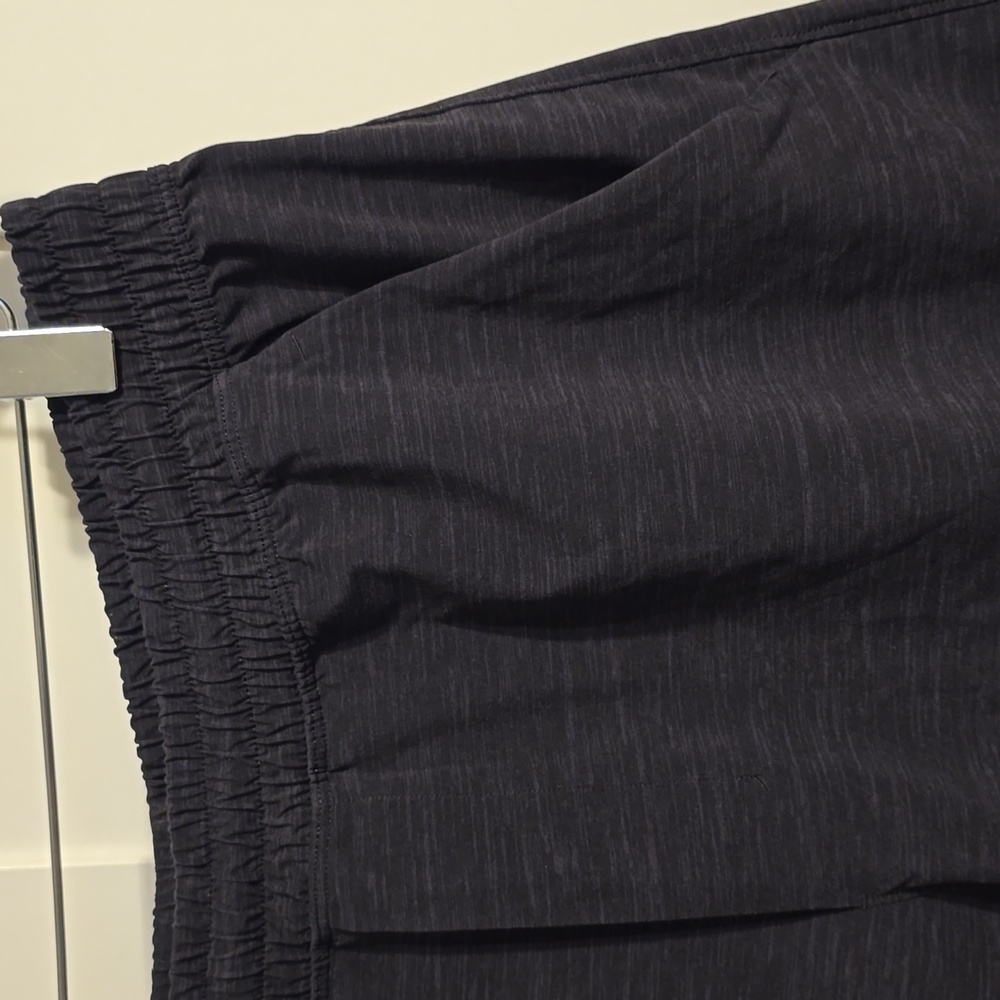 Lululemon Pace Breaker Short Mens Large Black Linerless Running LM7ABOS Athletic - Picture 3 of 9